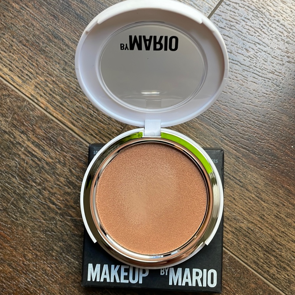 MAKEUP BY MARIO-SoftSculpt Transforming Enhancer in Light Medium, only swatched